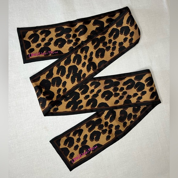 Louis Vuitton Leopard Bandeau - Picture 6 of 10